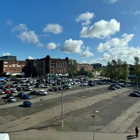Skyline Serenity Cost Flat Lägenhet Glasgow