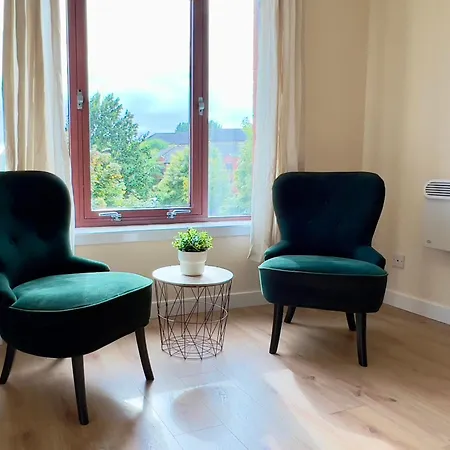 Garden-view 2br - Free Parking & Wifi דירה *