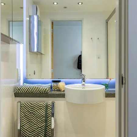 Ensuites In Dunaskin Mill In Glasgow *