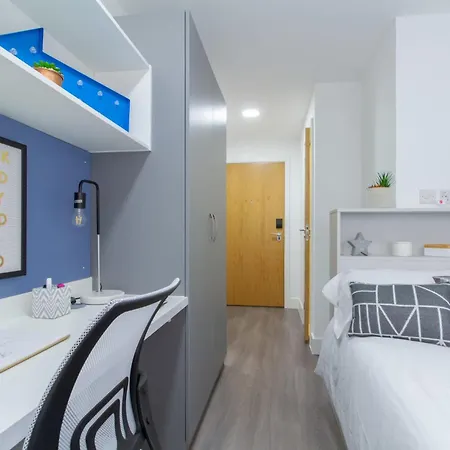 Apartment Collegelands In