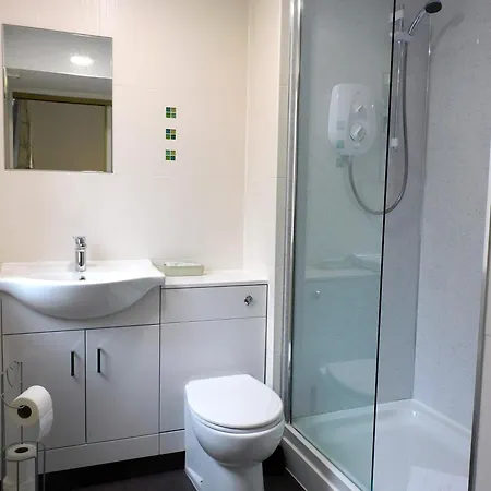 Bright 3 Bed Overlooking The Clyde Sec & Hydro Glasgow