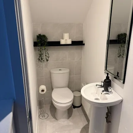 Beautifully Designed Pollok House *