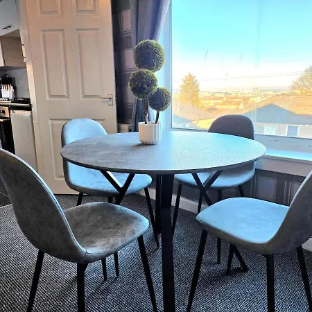 Bright And Cozy 3br Near Hampden Park Tatil Evi Glasgow