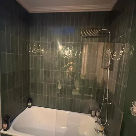 Apartamento Stylish 2 Bedroom West End Flat *