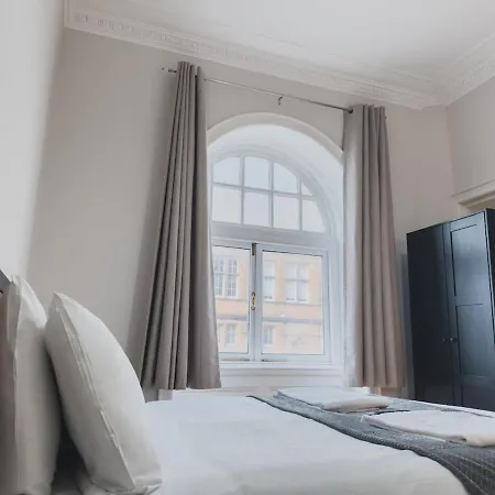 O2 Spacious Hideaway Apartman