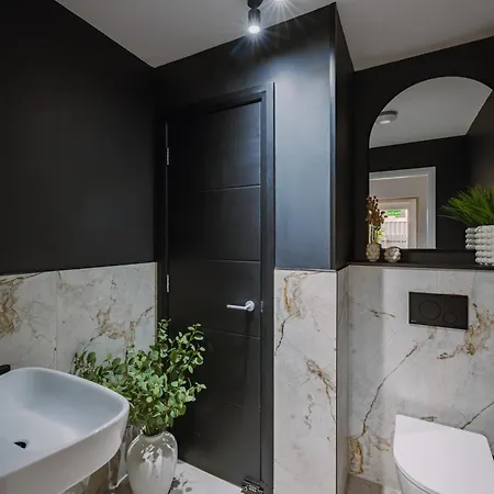 Jw Canmore Aparthouse 公寓