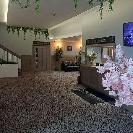 Kings Park Hotel