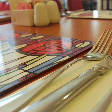 Отель Rennie Mackintosh - Station 3*