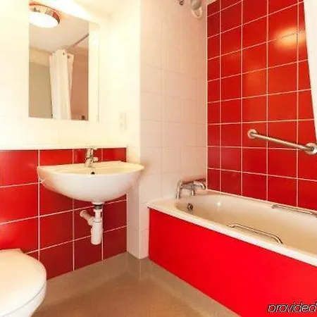 Hotell Travelodge Braehead 3*