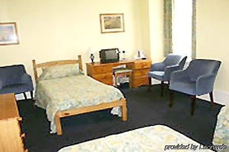 Sandyford 3*