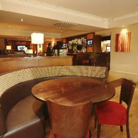 Crowwood And Alba Restaurant Chryston