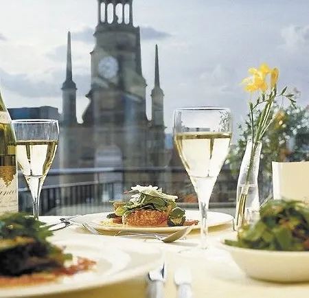 Carlton George Hotel 4*