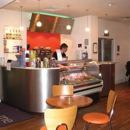 Premier Centre - Argyle Street