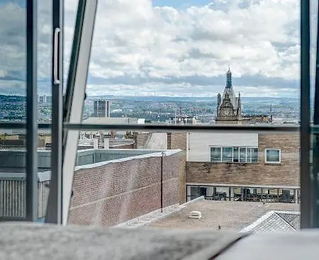 Apex Of 4* Glasgow