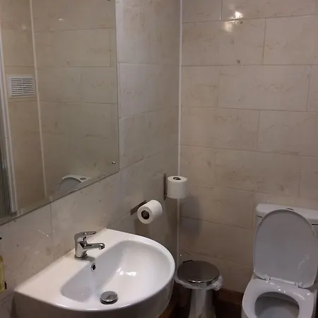 Crosshill House Hotell 4*