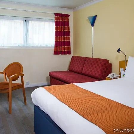 Holiday Express - - City Ctr Riverside By Ihg