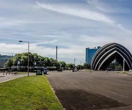 Riverside 3* Glasgow