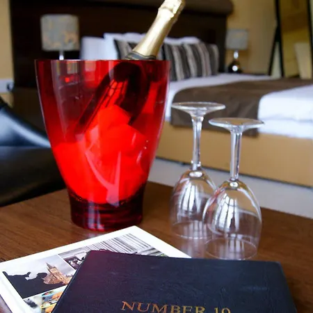 Number 10 Hotel Glasgow
