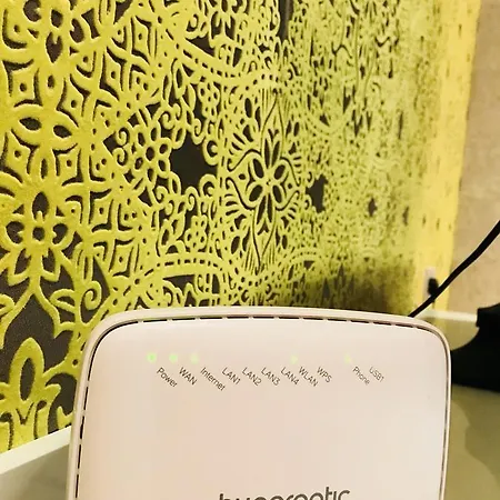 Station Skyline With Parking Apartmán