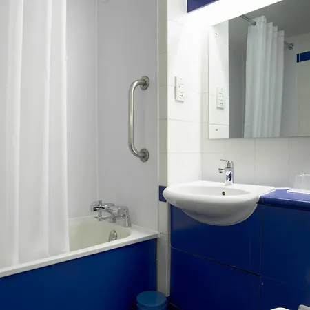 Hotel Travelodge Paisley Road