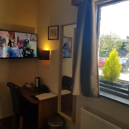 Crosshill House Hotel Glasgow