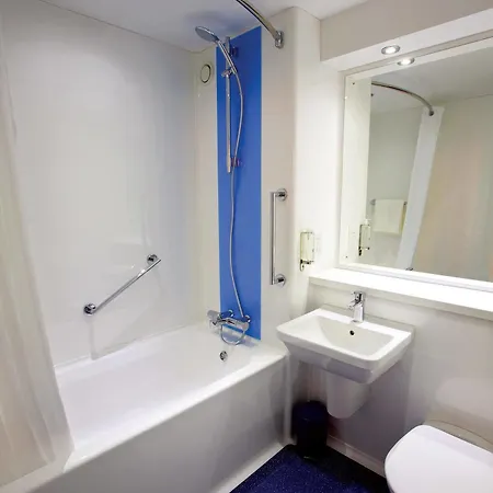 Travelodge 2* Глазго