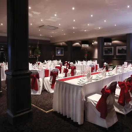 Western Garfield House 3* Chryston