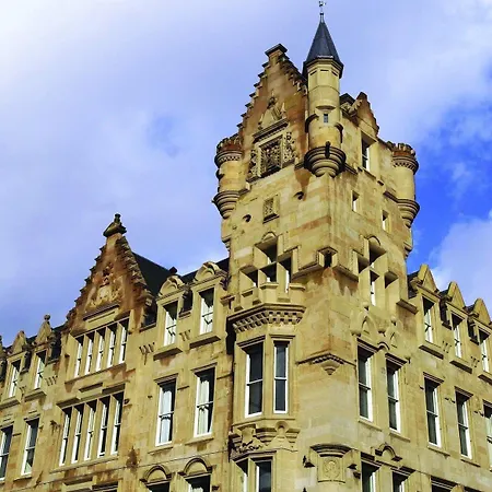 Apartahotel Fraser 4*
