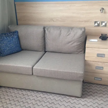 Hampton By Hilton