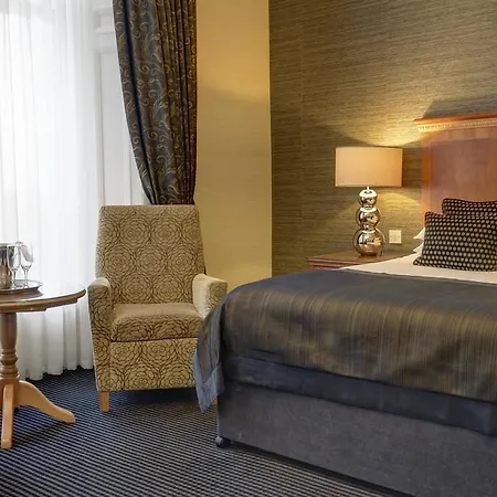 Western Garfield House 3* Chryston