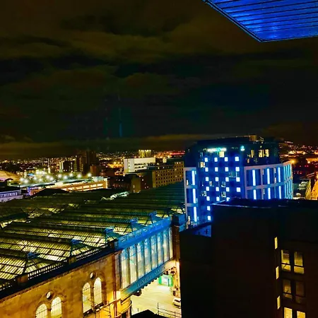 Central Station - The Penthouse - With Parking And Huge Terrace Apartment *