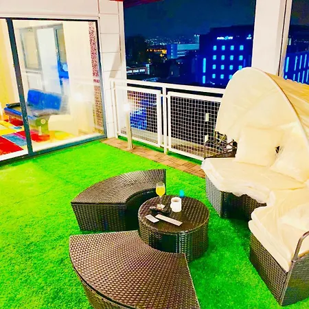 Central Station - The Penthouse - With Parking And Huge Terrace