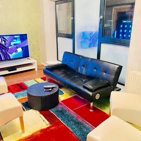 Central Station - The Penthouse - With Parking And Huge Terrace