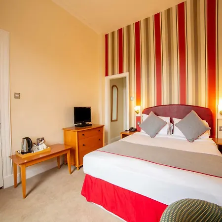 Redstone Hotel 3*