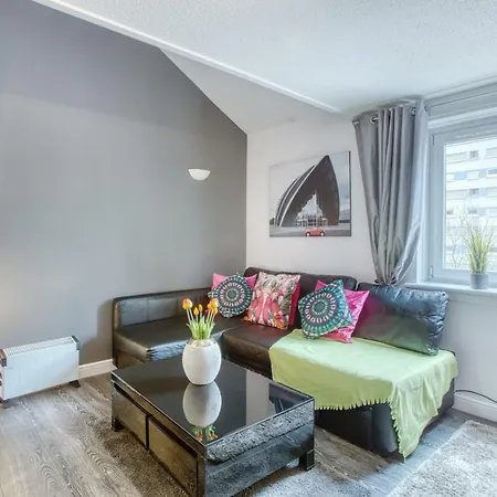 Cosy Secc/hydro With Free Car Park