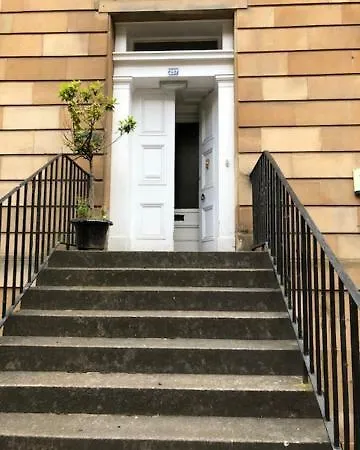 Bed & Breakfast City Centre Suites Renfrew Street 3*