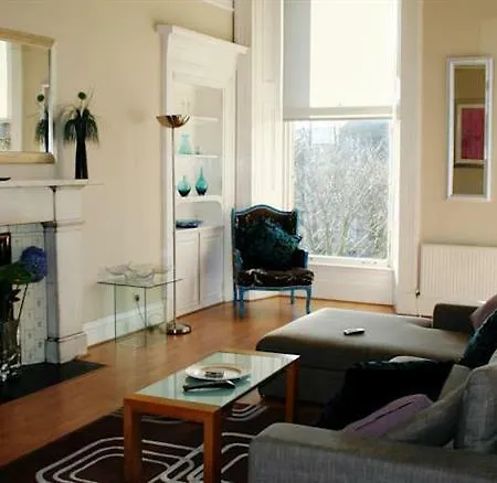 Dreamhouse Lynedoch 4*
