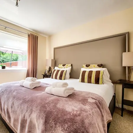 No.17 Serviced Apartment