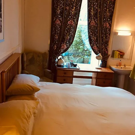 Glades House 4*
