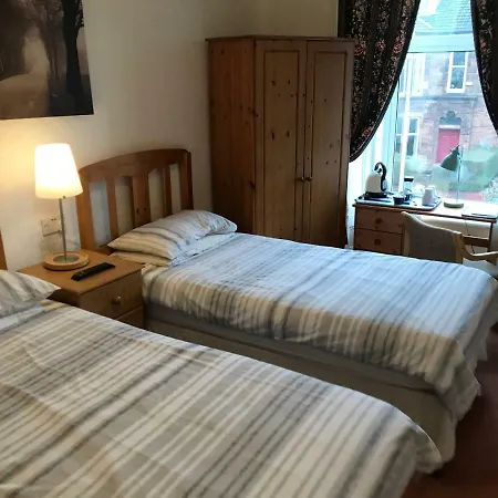 Glades House 4*