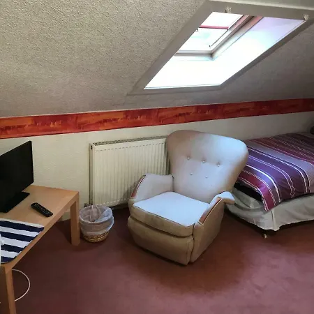 Glades House 4*