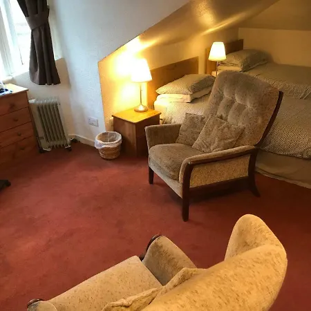Glades House Guest house 4*
