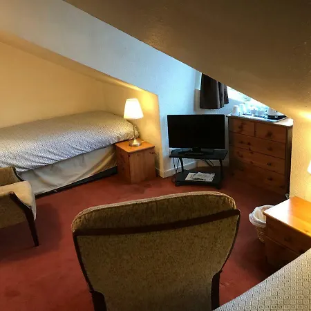 Guest house Glades House Glasgow