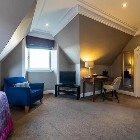 Sherbrooke Castle 4*