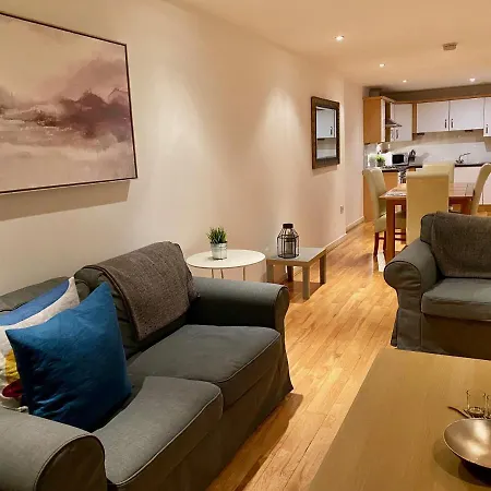 The Heights - River And City View Apartment