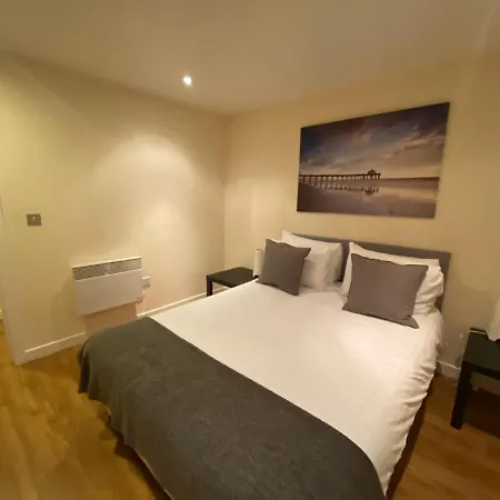 The Heights - River And City View Apartment *