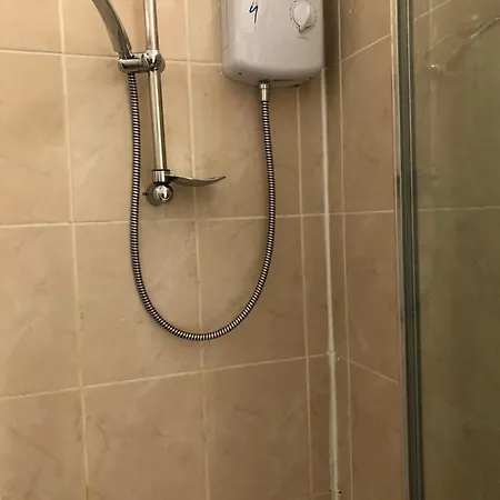 Renfrew At Centre Glasgow