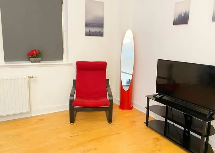 Cozy Nights - Ibrox Street Apartment Glasgow