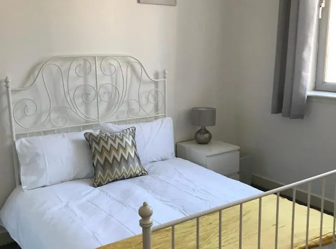 Apex Variety Gate Apartment Glasgow