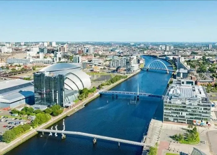 Апартаменты - Sleeps 2 & Freeparking During Weekend